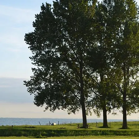 Bed & Breakfast Logeren Bij Saar *