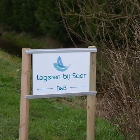 Bed & Breakfast Logeren Bij Saar Wijdenes