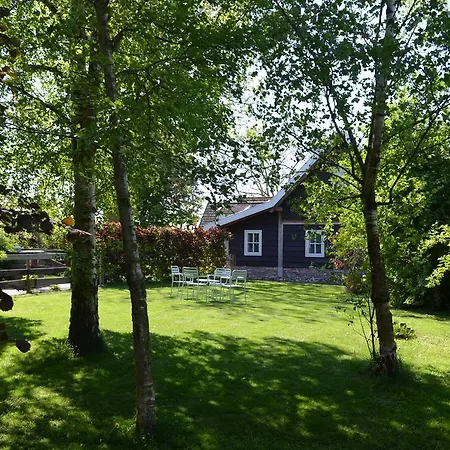 Bed & Breakfast Logeren Bij Saar Wijdenes