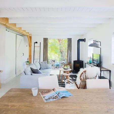 Logeren Bij Saar Bed & Breakfast Wijdenes