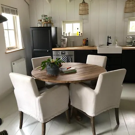 Logeren Bij Saar Bed & Breakfast